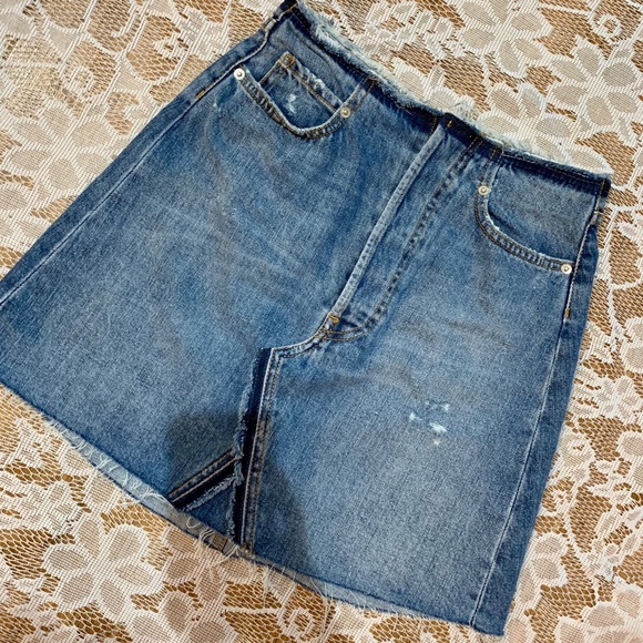 Raw Hem Denim Zara Skirt - Picture 2 of 4